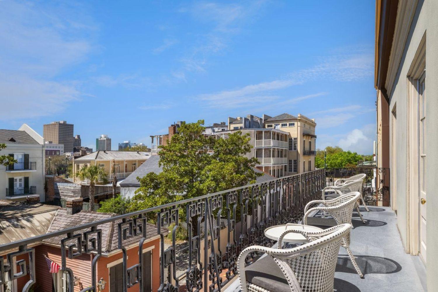Maison Dupuy Hotel New Orleans Exterior photo